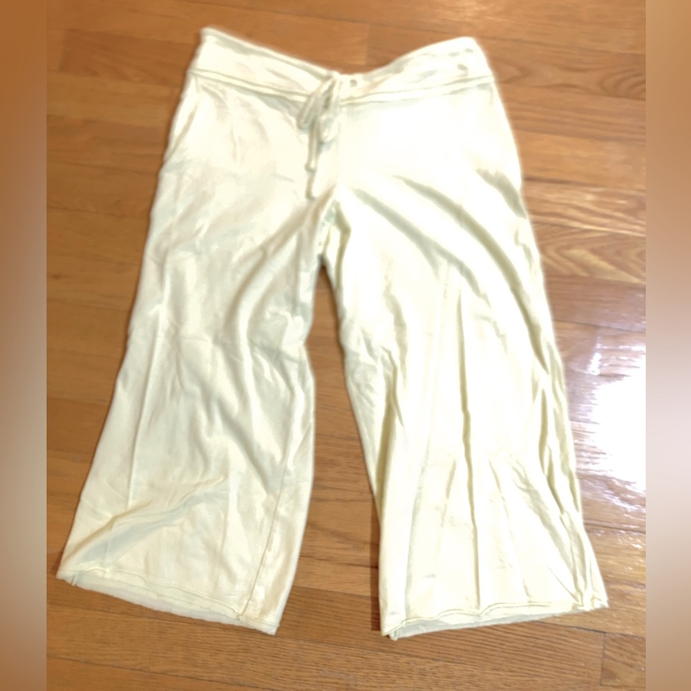 Josie lounge ware capri pants